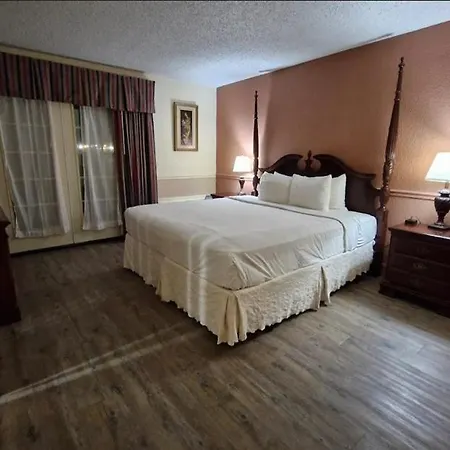 Royal Suites Baton Rouge Near Lsu And Airport